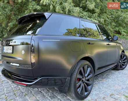Ленд Ровер Рендж Ровер 2024 в Киеве на Automoto.ua Черный Ленд Ровер Рендж Ровер, объемом двигателя 4.39 л и пробегом 23 тыс. км за 295000 $, фото 47 на Automoto.ua