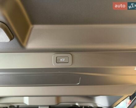 Чорний Ленд Ровер Рендж Ровер, об'ємом двигуна 3 л та пробігом 20 тис. км за 179000 $, фото 57 на Automoto.ua