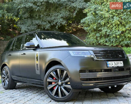 Ленд Ровер Рендж Ровер 2024 в Киеве на Automoto.ua Черный Ленд Ровер Рендж Ровер, объемом двигателя 4.39 л и пробегом 23 тыс. км за 295000 $, фото 16 на Automoto.ua