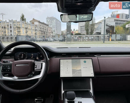Ленд Ровер Рендж Ровер 2024 в Киеве на Automoto.ua Черный Ленд Ровер Рендж Ровер, объемом двигателя 4.39 л и пробегом 57 тыс. км за 205000 $, фото 21 на Automoto.ua