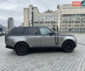 Ленд Ровер Рендж Ровер 2024 в Киеве на Automoto.ua Черный Ленд Ровер Рендж Ровер, объемом двигателя 4.39 л и пробегом 57 тыс. км за 205000 $, фото 7 на Automoto.ua