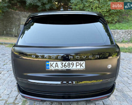 Ленд Ровер Рендж Ровер 2024 в Киеве на Automoto.ua Черный Ленд Ровер Рендж Ровер, объемом двигателя 4.39 л и пробегом 23 тыс. км за 295000 $, фото 30 на Automoto.ua