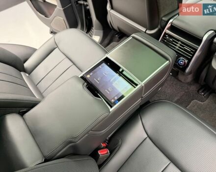 Чорний Ленд Ровер Рендж Ровер, об'ємом двигуна 4.4 л та пробігом 28 тис. км за 277700 $, фото 49 на Automoto.ua