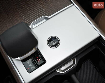 Черный Ленд Ровер Рендж Ровер, объемом двигателя 3 л и пробегом 1 тыс. км за 246169 $, фото 70 на Automoto.ua