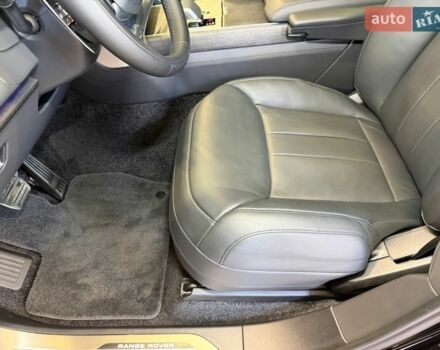 Чорний Ленд Ровер Рендж Ровер, об'ємом двигуна 3 л та пробігом 20 тис. км за 179000 $, фото 27 на Automoto.ua