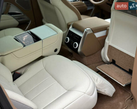 Черный Ленд Ровер Рендж Ровер, объемом двигателя 4.39 л и пробегом 13 тыс. км за 290000 $, фото 50 на Automoto.ua