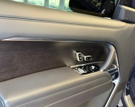 Чорний Ленд Ровер Рендж Ровер, об'ємом двигуна 3 л та пробігом 20 тис. км за 179000 $, фото 23 на Automoto.ua