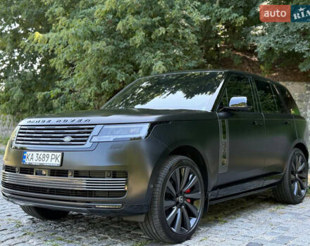 Ленд Ровер Рендж Ровер 2024 в Киеве на Automoto.ua Черный Ленд Ровер Рендж Ровер, объемом двигателя 4.39 л и пробегом 23 тыс. км за 295000 $, фото 10 на Automoto.ua