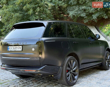 Ленд Ровер Рендж Ровер 2024 в Киеве на Automoto.ua Черный Ленд Ровер Рендж Ровер, объемом двигателя 4.39 л и пробегом 23 тыс. км за 295000 $, фото 28 на Automoto.ua