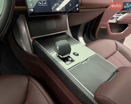 Чорний Ленд Ровер Рендж Ровер, об'ємом двигуна 4.4 л та пробігом 10 тис. км за 224900 $, фото 35 на Automoto.ua