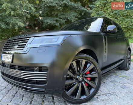 Ленд Ровер Рендж Ровер 2024 в Киеве на Automoto.ua Черный Ленд Ровер Рендж Ровер, объемом двигателя 4.39 л и пробегом 23 тыс. км за 295000 $, фото 12 на Automoto.ua