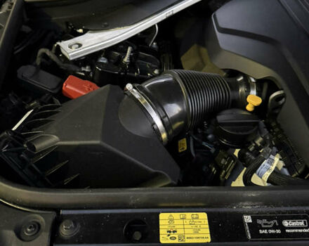 Чорний Ленд Ровер Рендж Ровер, об'ємом двигуна 4.39 л та пробігом 8 тис. км за 190000 $, фото 45 на Automoto.ua