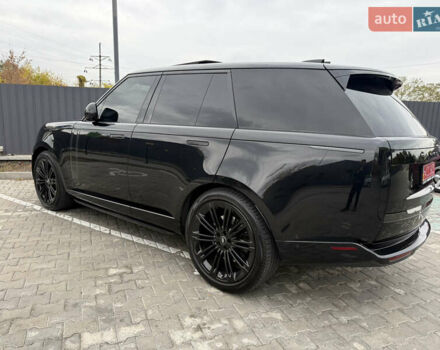 Чорний Ленд Ровер Рендж Ровер, об'ємом двигуна 4.4 л та пробігом 25 тис. км за 165000 $, фото 32 на Automoto.ua