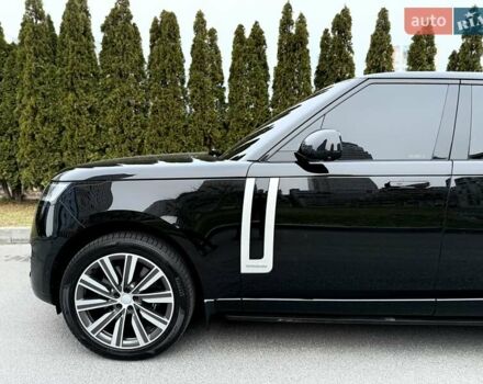 Чорний Ленд Ровер Рендж Ровер, об'ємом двигуна 4.39 л та пробігом 19 тис. км за 225000 $, фото 4 на Automoto.ua