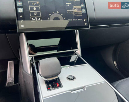 Чорний Ленд Ровер Рендж Ровер, об'ємом двигуна 4.4 л та пробігом 25 тис. км за 165000 $, фото 13 на Automoto.ua