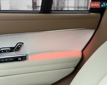 Черный Ленд Ровер Рендж Ровер, объемом двигателя 4.39 л и пробегом 13 тыс. км за 290000 $, фото 58 на Automoto.ua