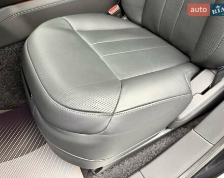 Чорний Ленд Ровер Рендж Ровер, об'ємом двигуна 4.4 л та пробігом 26 тис. км за 285000 $, фото 26 на Automoto.ua