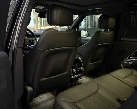 Чорний Ленд Ровер Рендж Ровер, об'ємом двигуна 4.39 л та пробігом 8 тис. км за 190000 $, фото 25 на Automoto.ua