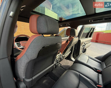 Черный Ленд Ровер Рендж Ровер, объемом двигателя 4.39 л и пробегом 27 тыс. км за 285000 $, фото 57 на Automoto.ua