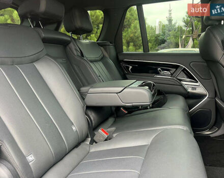 Чорний Ленд Ровер Рендж Ровер, об'ємом двигуна 4.4 л та пробігом 25 тис. км за 165000 $, фото 16 на Automoto.ua