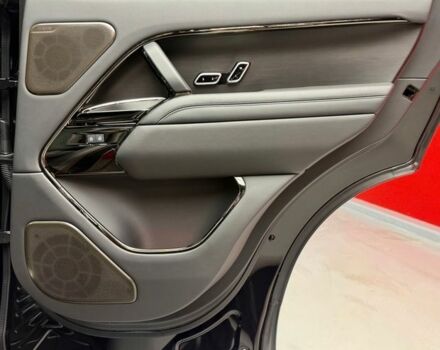 Чорний Ленд Ровер Рендж Ровер, об'ємом двигуна 4.4 л та пробігом 28 тис. км за 277700 $, фото 45 на Automoto.ua