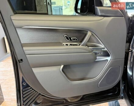 Чорний Ленд Ровер Рендж Ровер, об'ємом двигуна 3 л та пробігом 20 тис. км за 179000 $, фото 22 на Automoto.ua