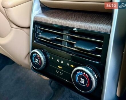 Черный Ленд Ровер Рендж Ровер, объемом двигателя 4.4 л и пробегом 24 тыс. км за 214950 $, фото 118 на Automoto.ua