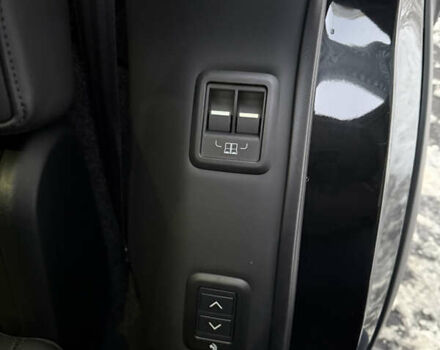 Чорний Ленд Ровер Рендж Ровер, об'ємом двигуна 4.39 л та пробігом 8 тис. км за 190000 $, фото 26 на Automoto.ua