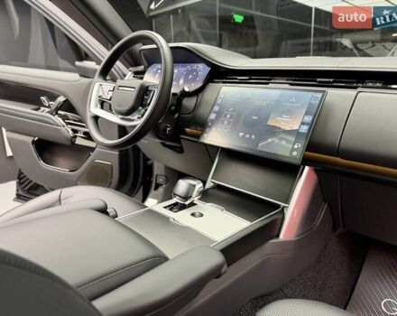 Чорний Ленд Ровер Рендж Ровер, об'ємом двигуна 4.4 л та пробігом 26 тис. км за 285000 $, фото 61 на Automoto.ua