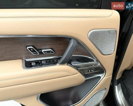 Черный Ленд Ровер Рендж Ровер, объемом двигателя 4.39 л и пробегом 19 тыс. км за 215000 $, фото 27 на Automoto.ua