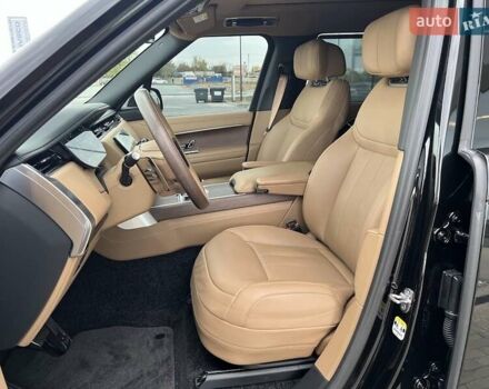 Ленд Ровер Рендж Ровер 2024 в Днепре (Днепропетровске) на Automoto.ua Черный Ленд Ровер Рендж Ровер, объемом двигателя 3 л и пробегом 5 тыс. км за 203000 $, фото 9 на Automoto.ua