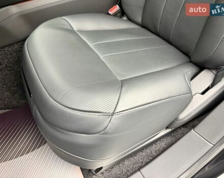 Чорний Ленд Ровер Рендж Ровер, об'ємом двигуна 4.4 л та пробігом 28 тис. км за 277700 $, фото 26 на Automoto.ua