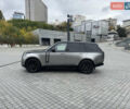Ленд Ровер Рендж Ровер 2024 в Киеве на Automoto.ua Черный Ленд Ровер Рендж Ровер, объемом двигателя 4.39 л и пробегом 57 тыс. км за 205000 $, фото 3 на Automoto.ua