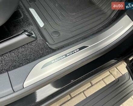Чорний Ленд Ровер Рендж Ровер, об'ємом двигуна 3 л та пробігом 9 тис. км за 198000 $, фото 36 на Automoto.ua