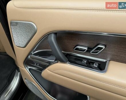 Чорний Ленд Ровер Рендж Ровер, об'ємом двигуна 4.39 л та пробігом 19 тис. км за 225000 $, фото 36 на Automoto.ua