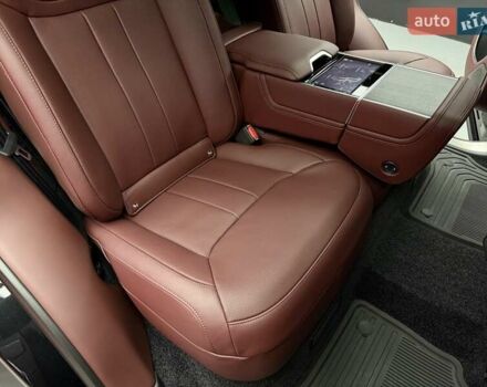 Чорний Ленд Ровер Рендж Ровер, об'ємом двигуна 4.4 л та пробігом 10 тис. км за 224900 $, фото 48 на Automoto.ua