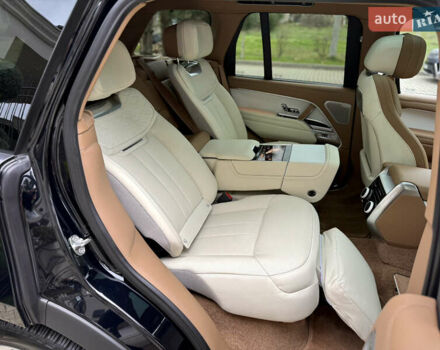 Черный Ленд Ровер Рендж Ровер, объемом двигателя 4.39 л и пробегом 13 тыс. км за 290000 $, фото 52 на Automoto.ua