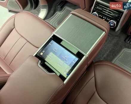 Чорний Ленд Ровер Рендж Ровер, об'ємом двигуна 4.4 л та пробігом 10 тис. км за 224900 $, фото 52 на Automoto.ua