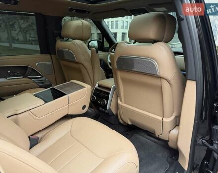 Черный Ленд Ровер Рендж Ровер, объемом двигателя 4.39 л и пробегом 19 тыс. км за 215000 $, фото 36 на Automoto.ua