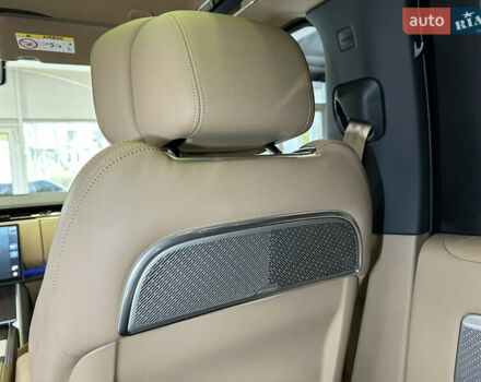 Чорний Ленд Ровер Рендж Ровер, об'ємом двигуна 3 л та пробігом 6 тис. км за 219000 $, фото 63 на Automoto.ua