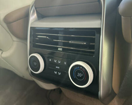 Черный Ленд Ровер Рендж Ровер, объемом двигателя 4.39 л и пробегом 13 тыс. км за 295000 $, фото 14 на Automoto.ua