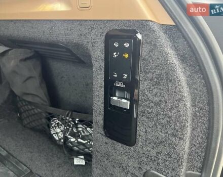 Ленд Ровер Рендж Ровер 2024 в Днепре (Днепропетровске) на Automoto.ua Черный Ленд Ровер Рендж Ровер, объемом двигателя 3 л и пробегом 5 тыс. км за 203000 $, фото 26 на Automoto.ua