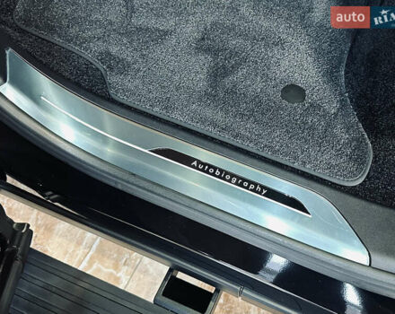 Чорний Ленд Ровер Рендж Ровер, об'ємом двигуна 3 л та пробігом 6 тис. км за 219000 $, фото 58 на Automoto.ua