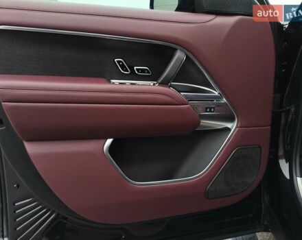 Черный Ленд Ровер Рендж Ровер, объемом двигателя 3 л и пробегом 23 тыс. км за 214540 $, фото 30 на Automoto.ua