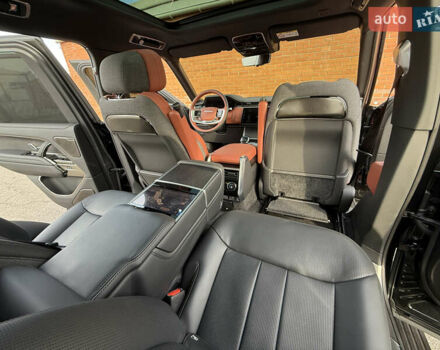 Черный Ленд Ровер Рендж Ровер, объемом двигателя 4.39 л и пробегом 27 тыс. км за 285000 $, фото 58 на Automoto.ua