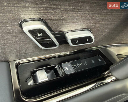 Черный Ленд Ровер Рендж Ровер, объемом двигателя 4.39 л и пробегом 27 тыс. км за 285000 $, фото 54 на Automoto.ua