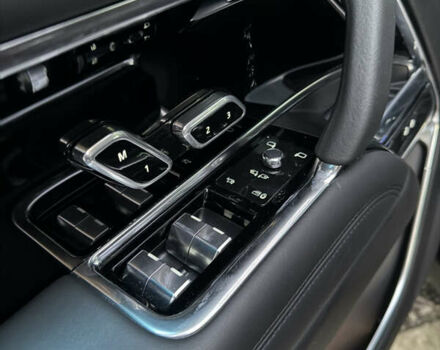 Чорний Ленд Ровер Рендж Ровер, об'ємом двигуна 4.39 л та пробігом 8 тис. км за 190000 $, фото 15 на Automoto.ua