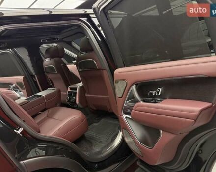 Чорний Ленд Ровер Рендж Ровер, об'ємом двигуна 4.4 л та пробігом 10 тис. км за 224900 $, фото 44 на Automoto.ua