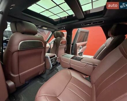 Чорний Ленд Ровер Рендж Ровер, об'ємом двигуна 4.4 л та пробігом 10 тис. км за 224900 $, фото 42 на Automoto.ua