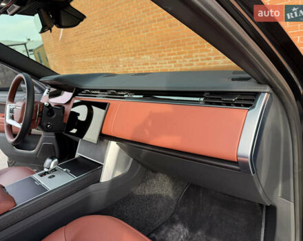 Черный Ленд Ровер Рендж Ровер, объемом двигателя 4.39 л и пробегом 27 тыс. км за 285000 $, фото 71 на Automoto.ua